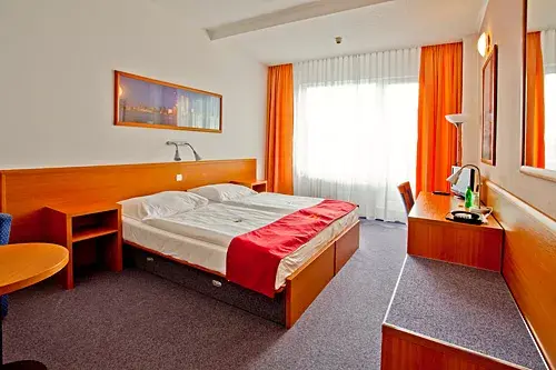 Photo 4 of AVANTI Hotel